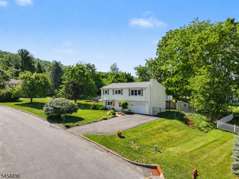 14 Bettino Drive Ogdensburg NJ 07439