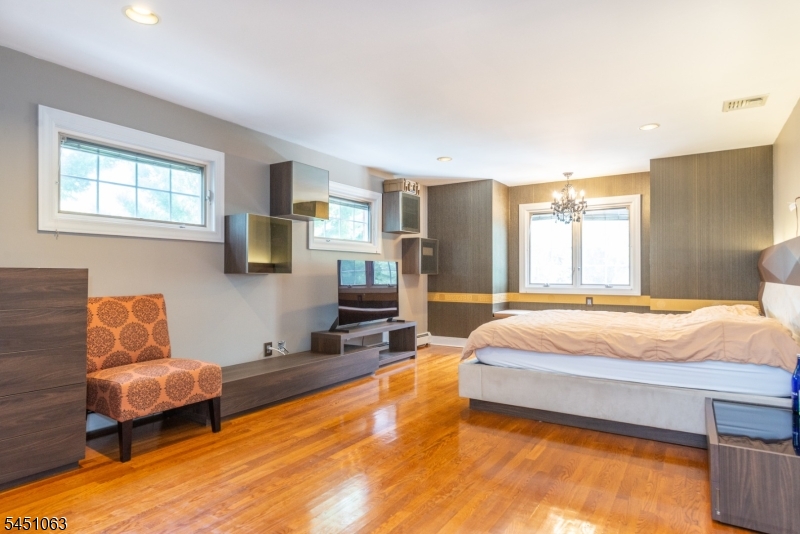 18 Nathan Drive Montville NJ 07082