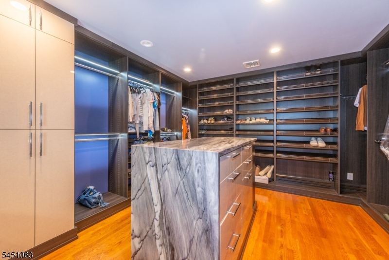 18 Nathan Drive Montville NJ 07082