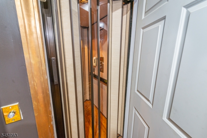 18 Nathan Drive Montville NJ 07082
