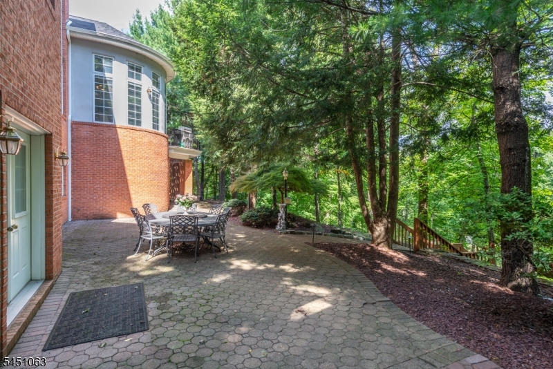 18 Nathan Drive Montville NJ 07082