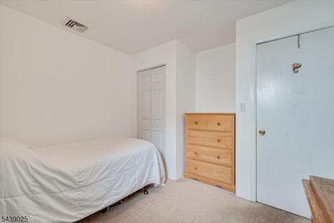 30 Walnut Street Edison NJ 08817