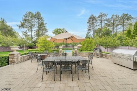 303 Rockland Avenue River Vale NJ 07675