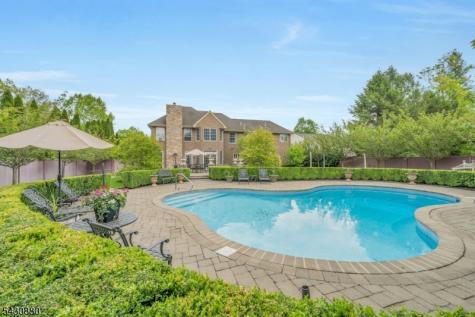303 Rockland Avenue River Vale NJ 07675