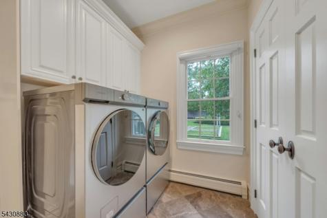 303 Rockland Avenue River Vale NJ 07675