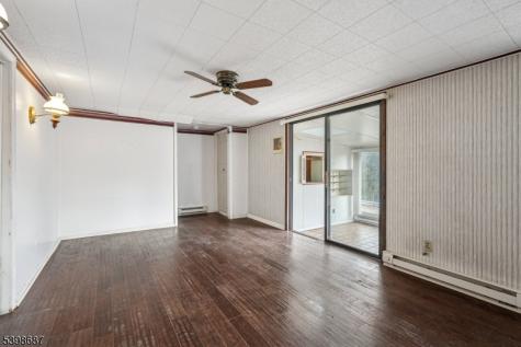 398 Riegelsville Road Holland NJ 08848