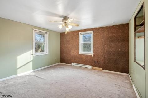 398 Riegelsville Road Holland NJ 08848