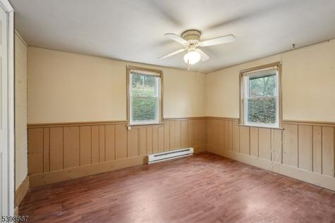 398 Riegelsville Road Holland NJ 08848