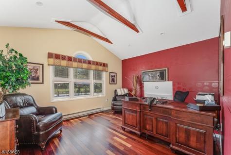 3 Ewing Drive Raritan NJ 08822