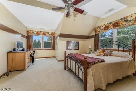 3 Ewing Drive Raritan NJ 08822