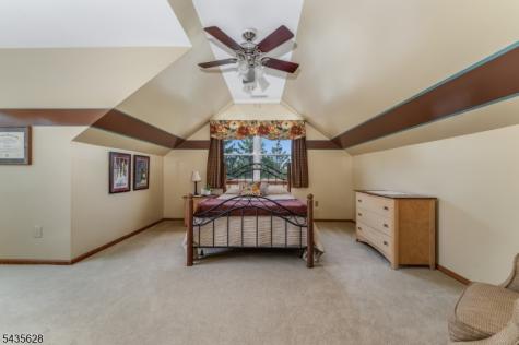 3 Ewing Drive Raritan NJ 08822