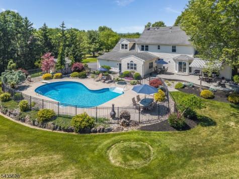 3 Ewing Drive Raritan NJ 08822