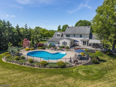 3 Ewing Drive Raritan NJ 08822