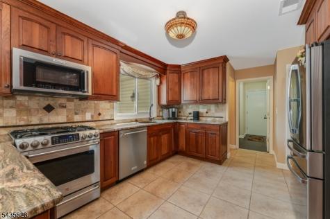 3 Ewing Drive Raritan NJ 08822