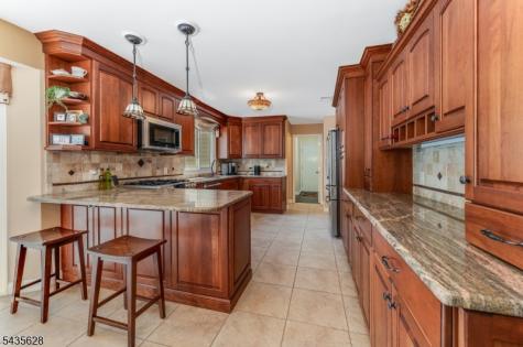 3 Ewing Drive Raritan NJ 08822