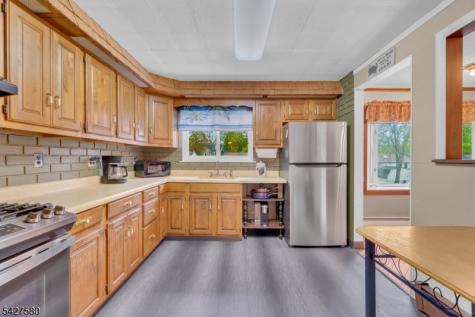 106 Louis Lane Hackettstown NJ 07840