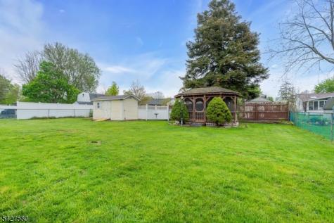 106 Louis Lane Hackettstown NJ 07840