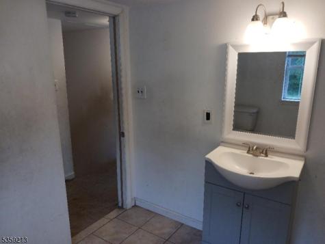792 Paulsboro Road Logan NJ 08085