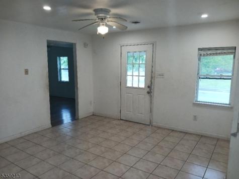 792 Paulsboro Road Logan NJ 08085