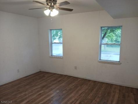 792 Paulsboro Road Logan NJ 08085