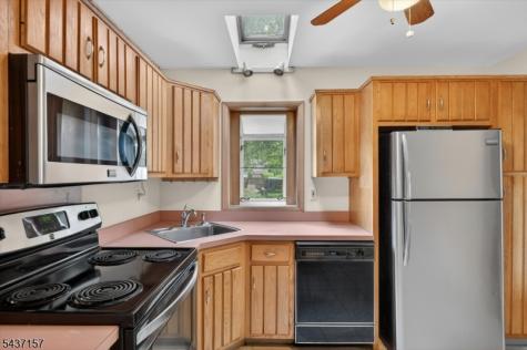 401 Canistear Road Vernon NJ 07460