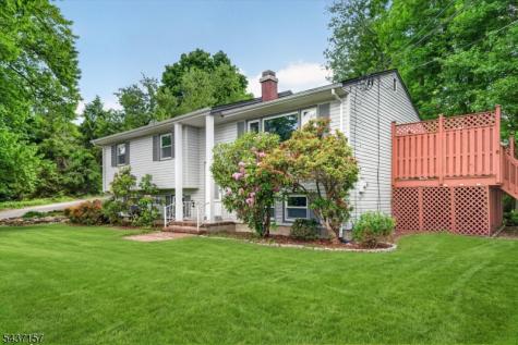 401 Canistear Road Vernon NJ 07460