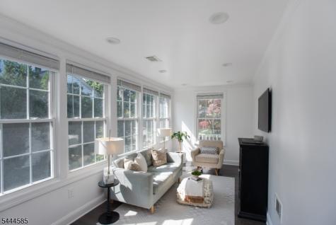 8 Franklin Place Montclair NJ 07042