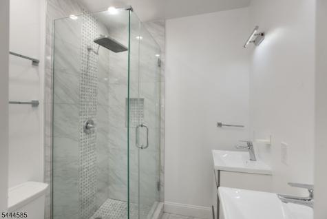 8 Franklin Place Montclair NJ 07042