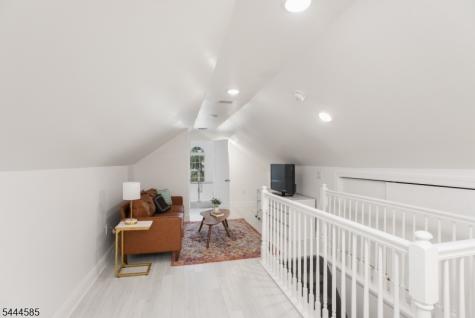 8 Franklin Place Montclair NJ 07042