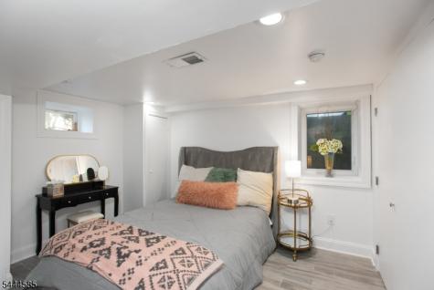 8 Franklin Place Montclair NJ 07042