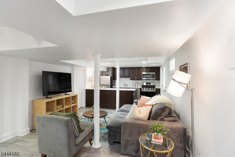 8 Franklin Place Montclair NJ 07042