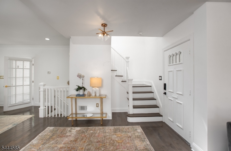 8 Franklin Place Montclair NJ 07042