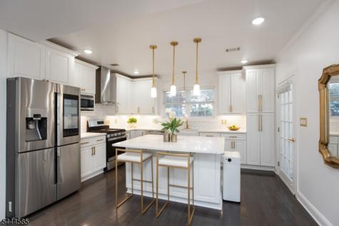 8 Franklin Place Montclair NJ 07042