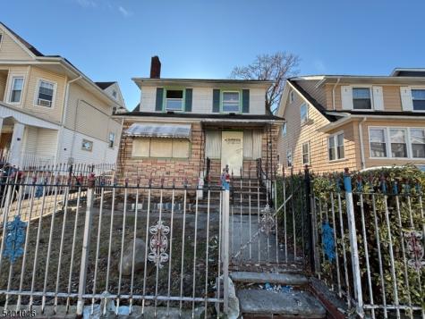 37 Wayne Avenue East Orange NJ 07018