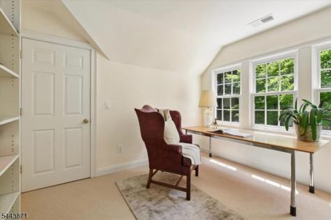 2 Martens Road Tewksbury NJ 08833