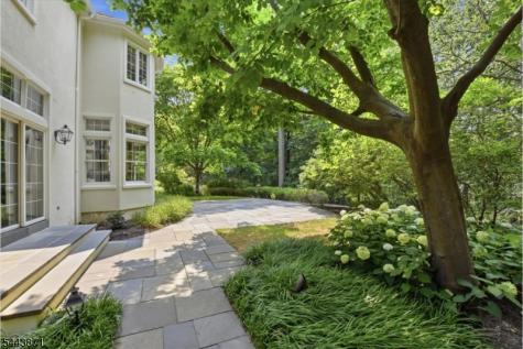 2 Martens Road Tewksbury NJ 08833