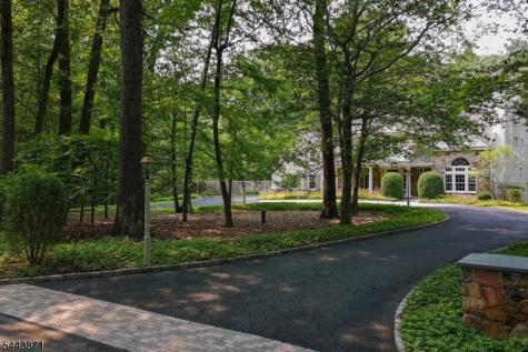 2 Martens Road Tewksbury NJ 08833