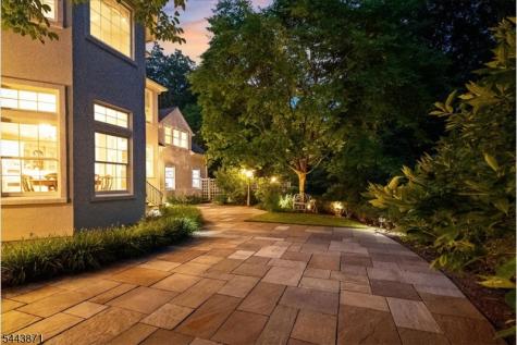 2 Martens Road Tewksbury NJ 08833