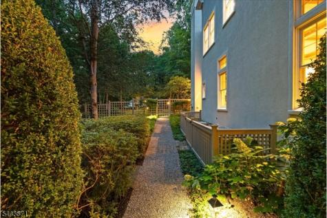 2 Martens Road Tewksbury NJ 08833