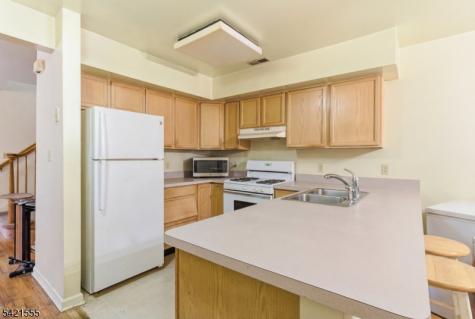94 19TH Avenue Newark NJ 07103