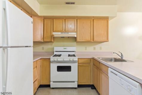 94 19TH Avenue Newark NJ 07103