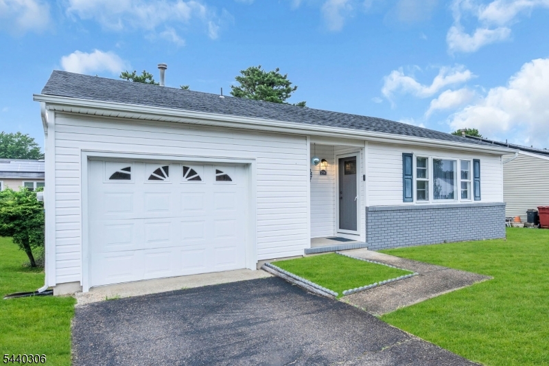 214 Westbrook Drive Berkeley NJ 08757