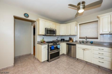 52 Mount Pleasant Avenue Woodland Park NJ 07424