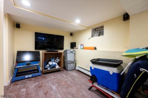 52 Mount Pleasant Avenue Woodland Park NJ 07424