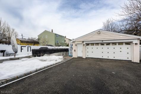52 Mount Pleasant Avenue Woodland Park NJ 07424