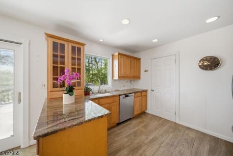 21 Robin Hood Road Parsippany-troy Hills NJ 07950