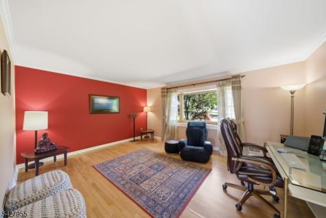 21 Robin Hood Road Parsippany-troy Hills NJ 07950