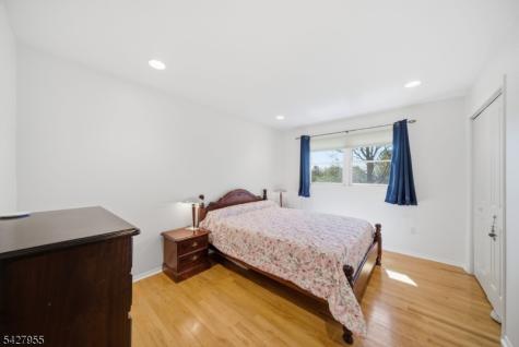 21 Robin Hood Road Parsippany-troy Hills NJ 07950