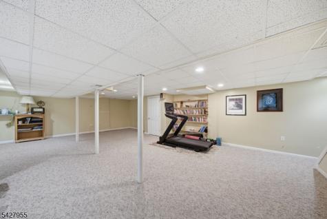 21 Robin Hood Road Parsippany-troy Hills NJ 07950