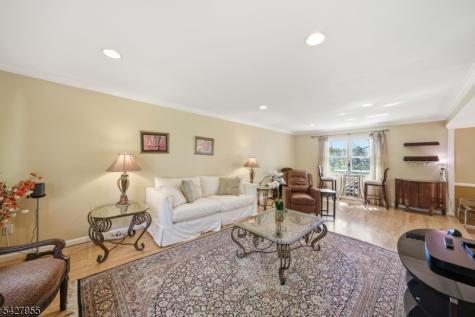 21 Robin Hood Road Parsippany-troy Hills NJ 07950